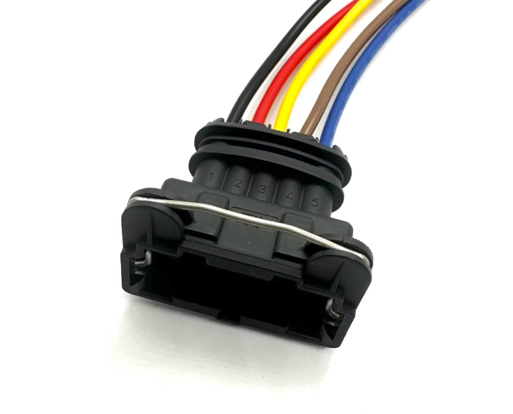 New Product Launch: 5-Pin Motorcycle Headlight Socket & Plug Assembly for Superior Electrical Reliability